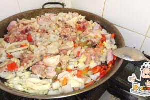 r5bc-La-Esquina-dishes-2021-09-15