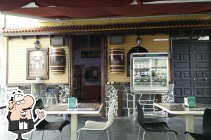 rb81-interior-La-Esquina-2021-09-17